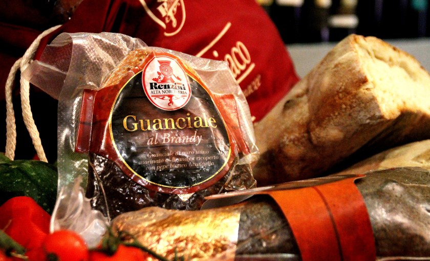 guanciale al brandy by renzini, all'enoteca fiordigusto, volla, napoli