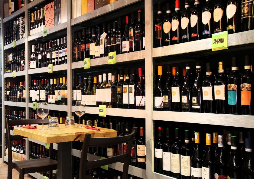 la parete dei vini, enoteca fiordigusto , Volla - Napoli